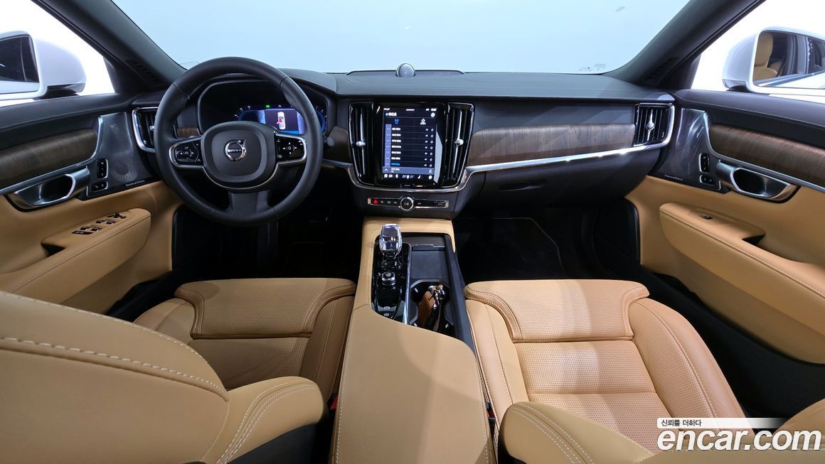 Volvo S90 2024