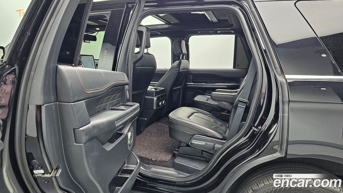 Ford Expedition 2022