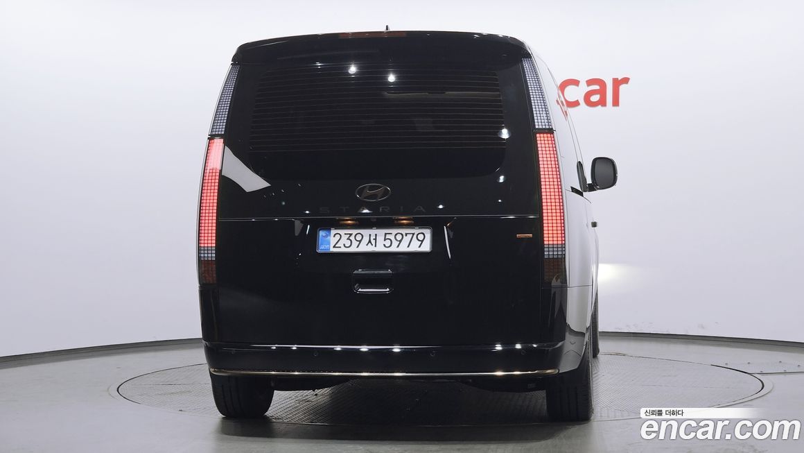 Hyundai Staria 2025