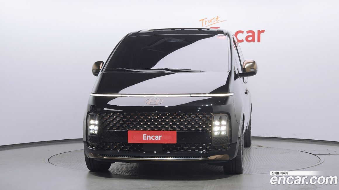 Hyundai Staria 2025