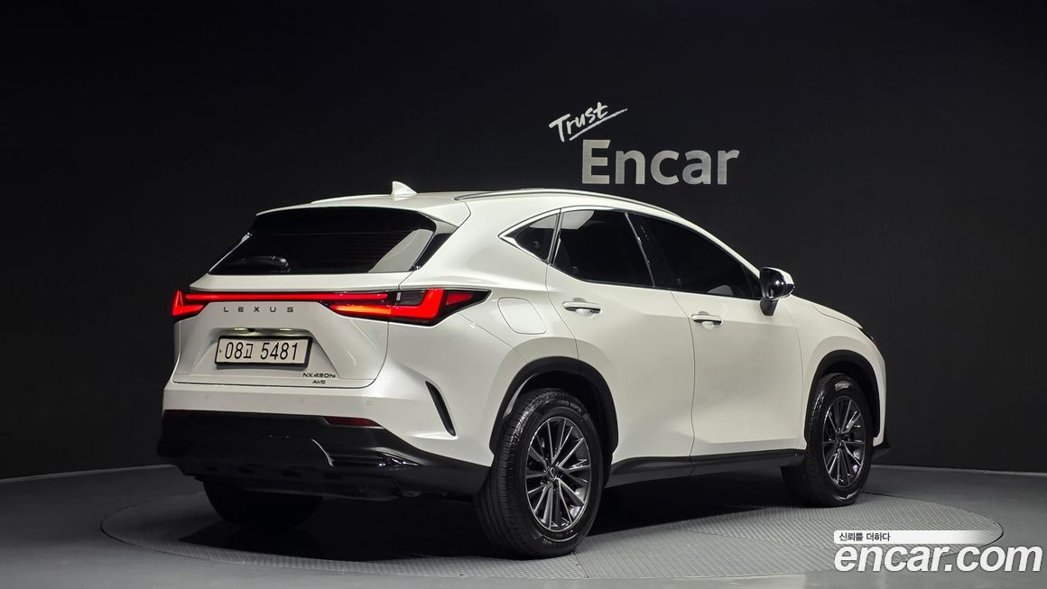 Lexus NX 2025
