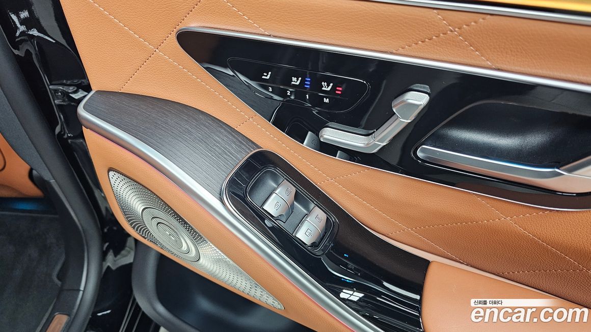 Mercedes-Benz S-Class 2021