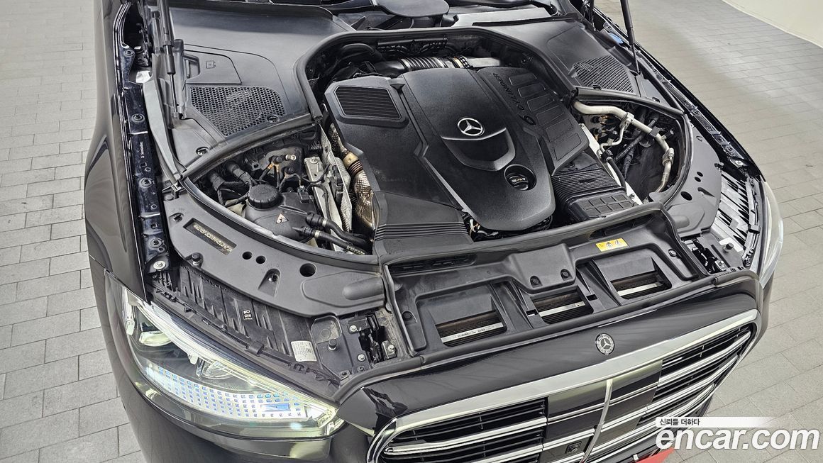 Mercedes-Benz S-Class 2021