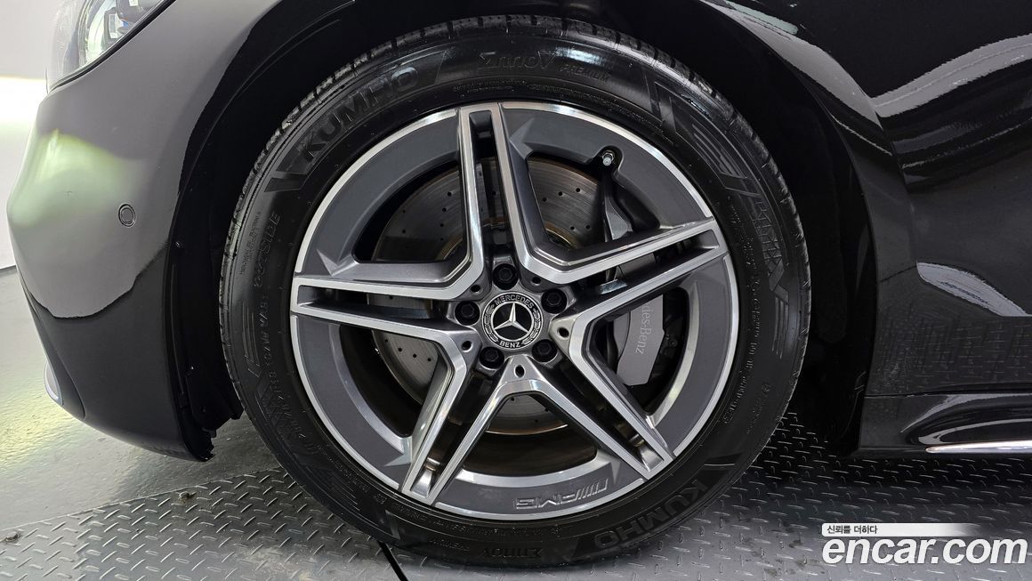 Mercedes-Benz S-Class 2021