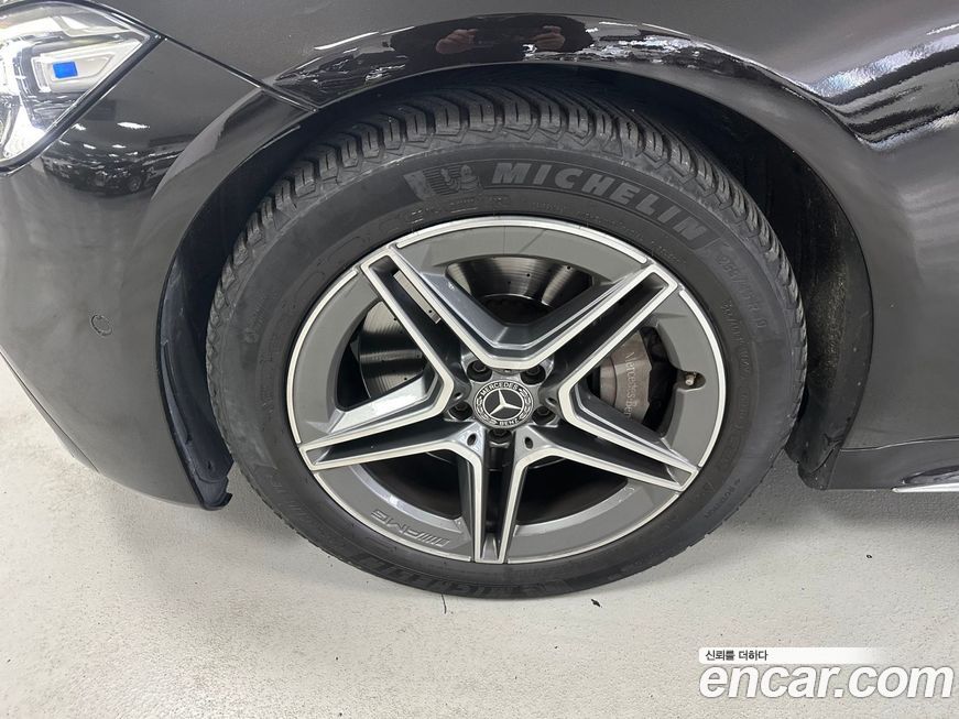 Mercedes-Benz S-Class 2021