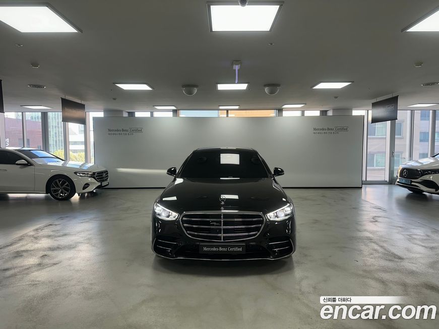 Mercedes-Benz S-Class 2021