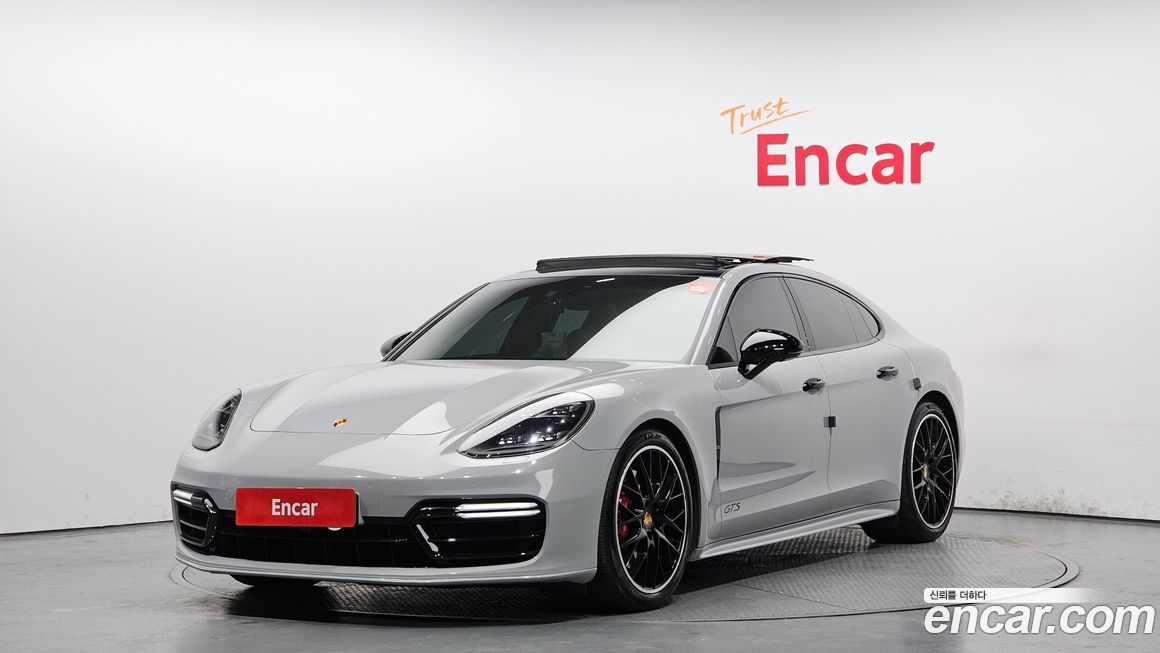Porsche Panamera 2019