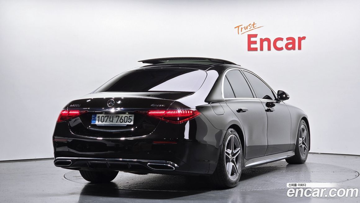 Mercedes-Benz S-Class 2021