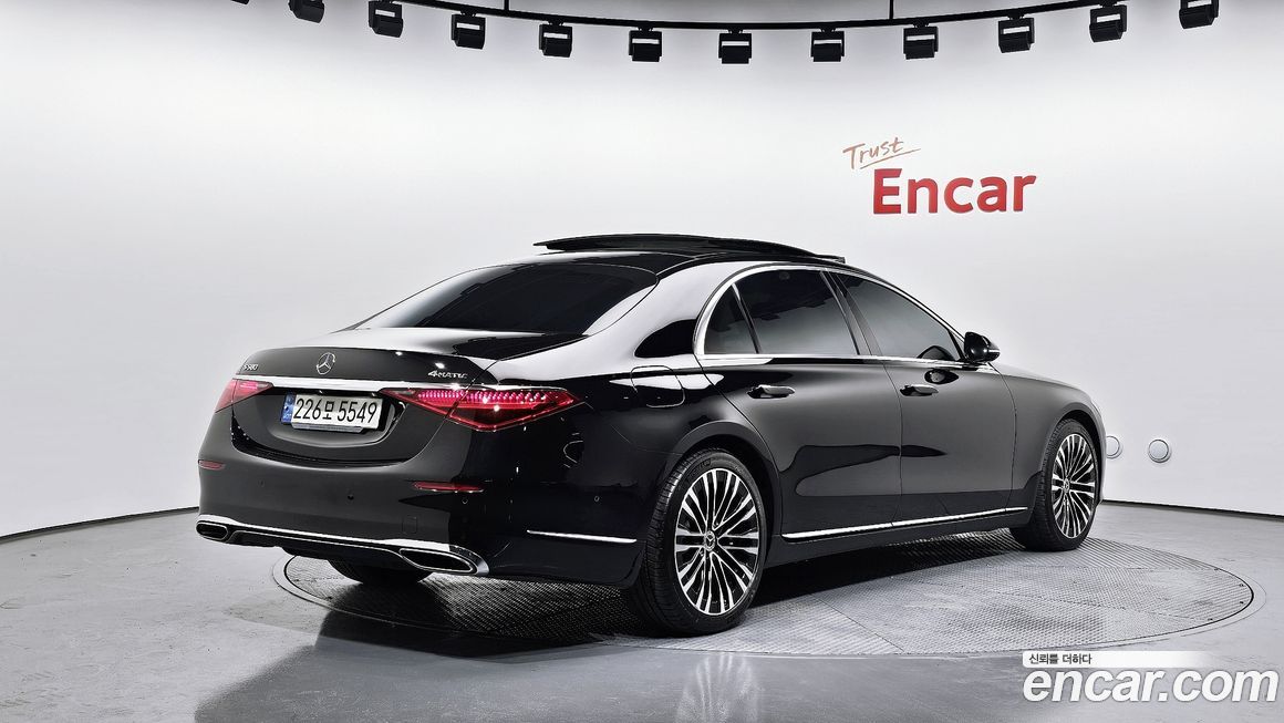 Mercedes-Benz S-Class 2021