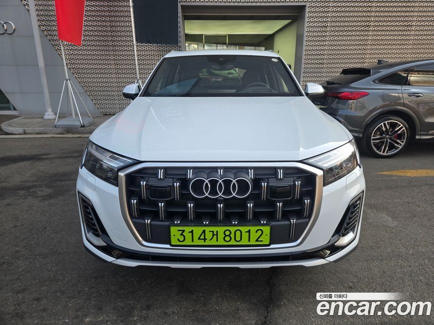 Audi Q7 2025