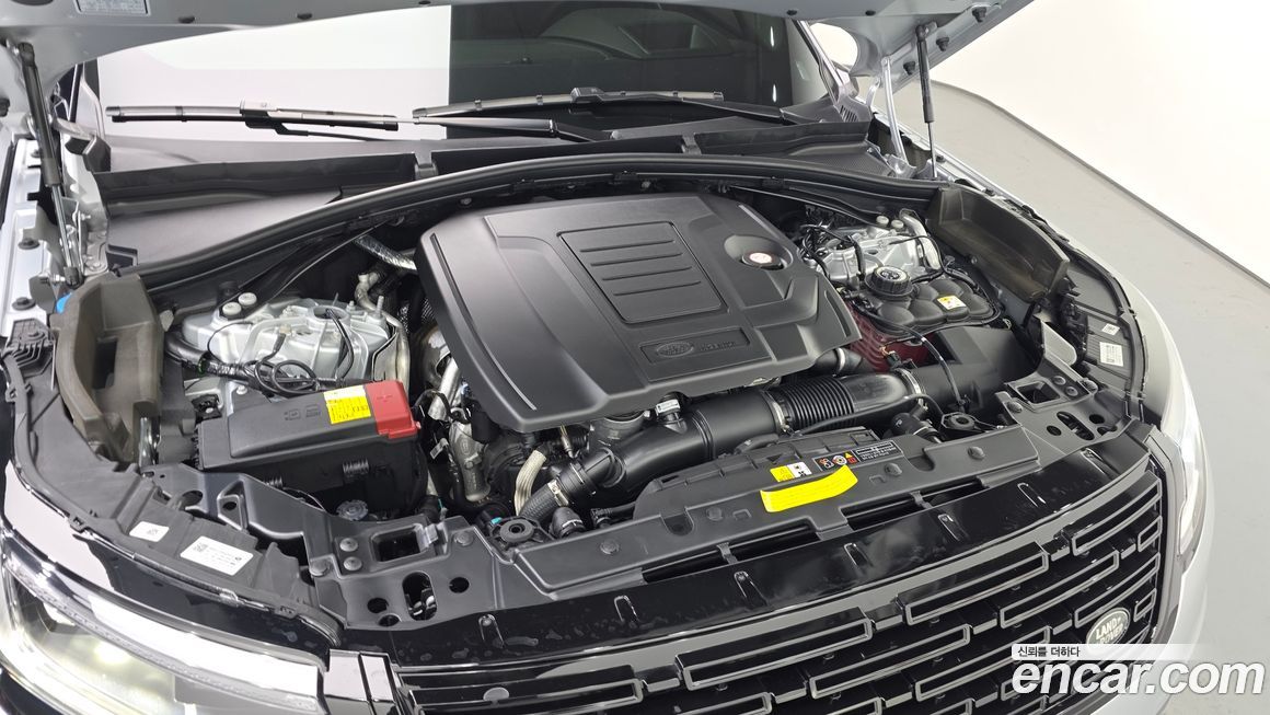 Land Rover Range Rover Velar 2025
