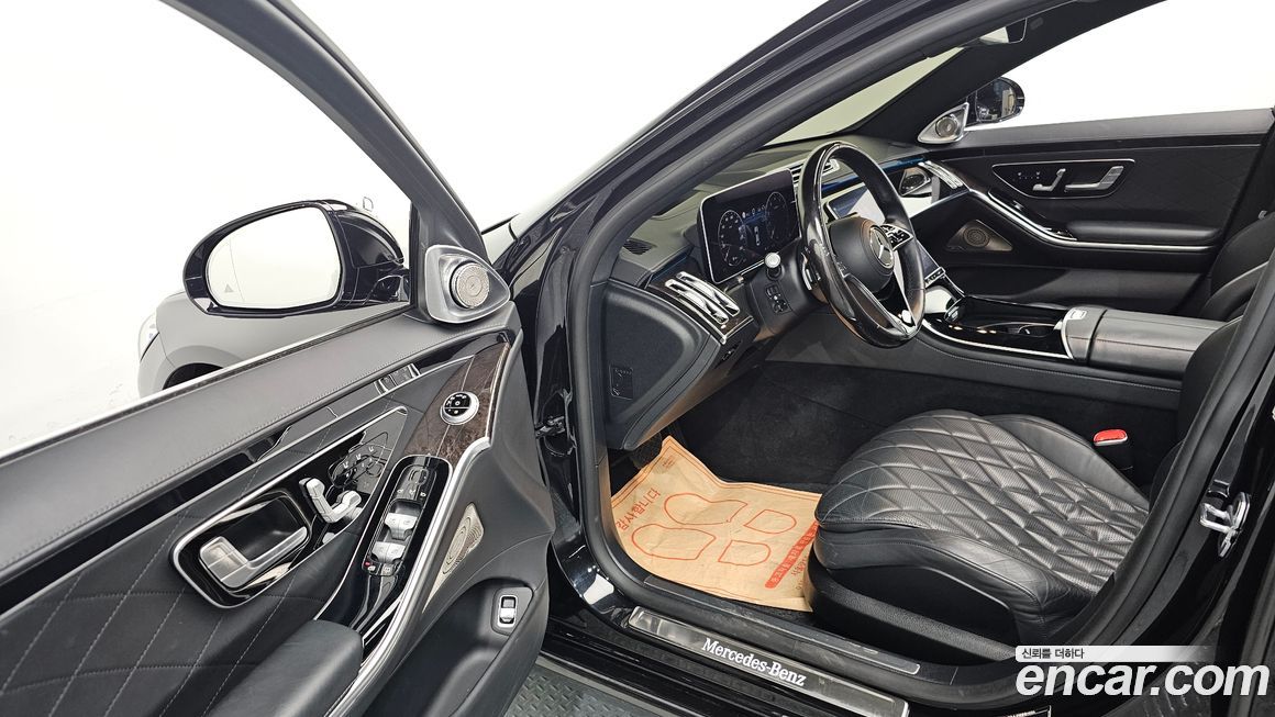 Mercedes-Benz S-Class 2021