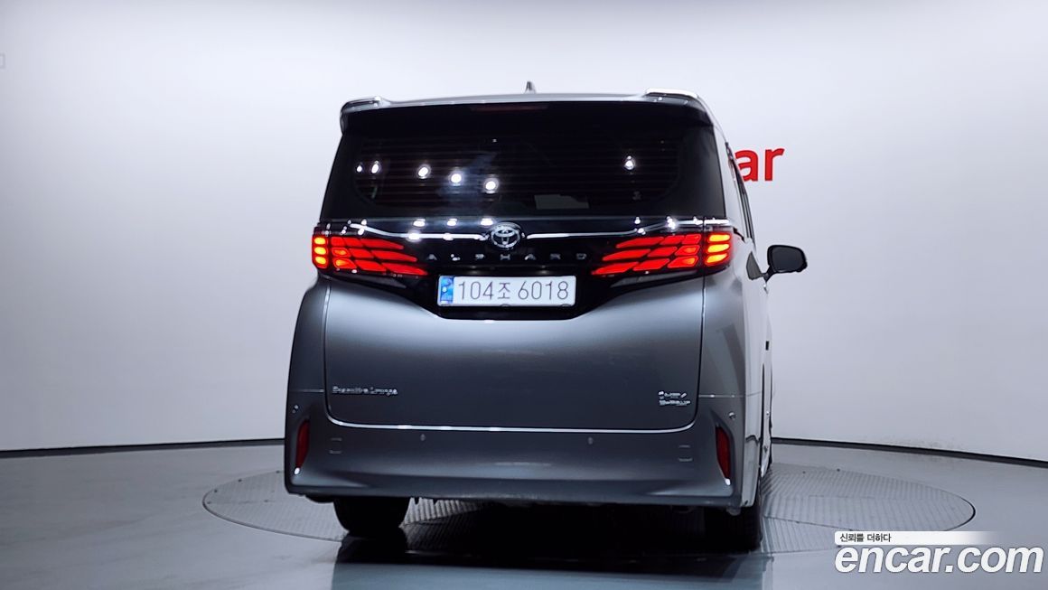 Toyota Alphard 2024