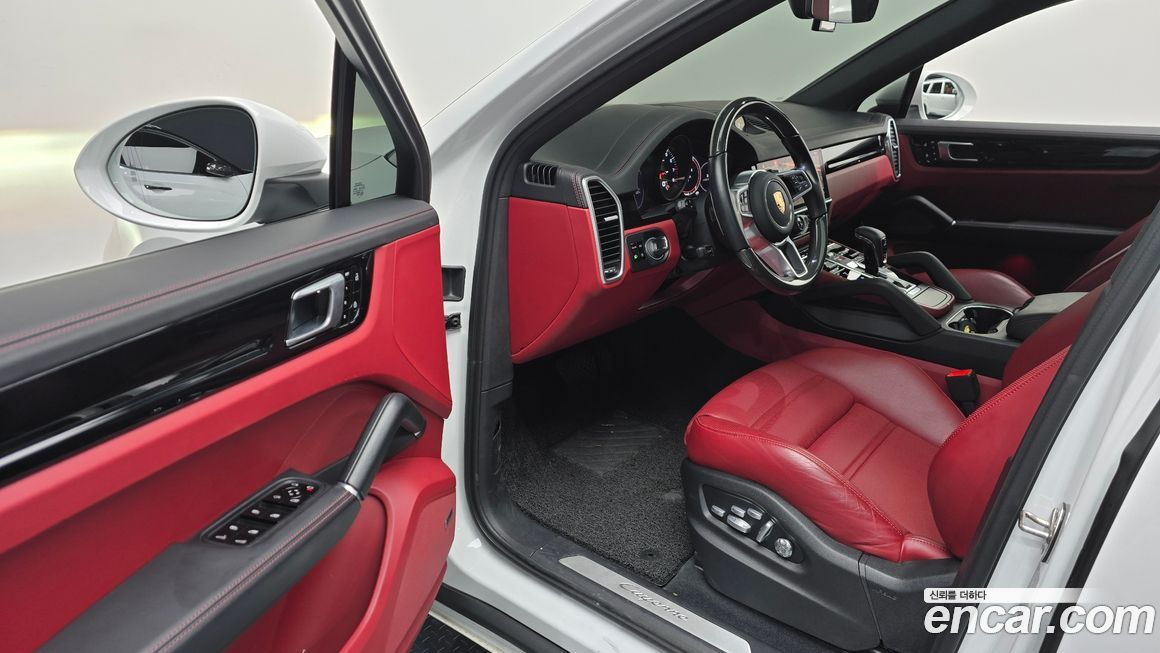 Porsche Cayenne 2021