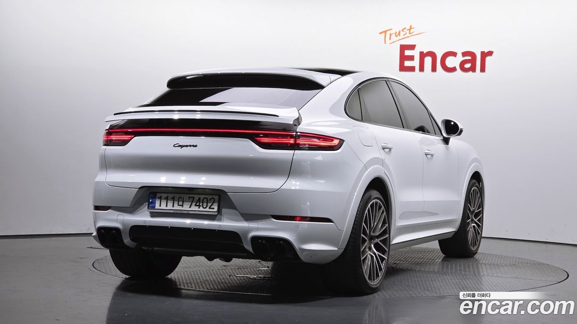 Porsche Cayenne 2021