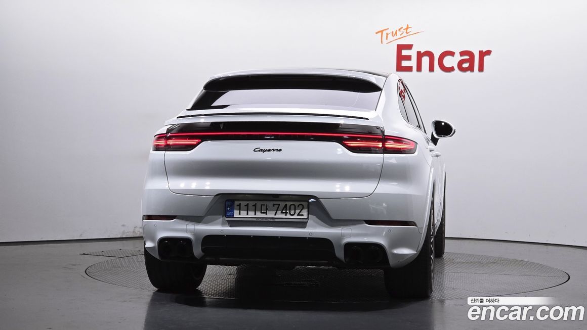 Porsche Cayenne 2021