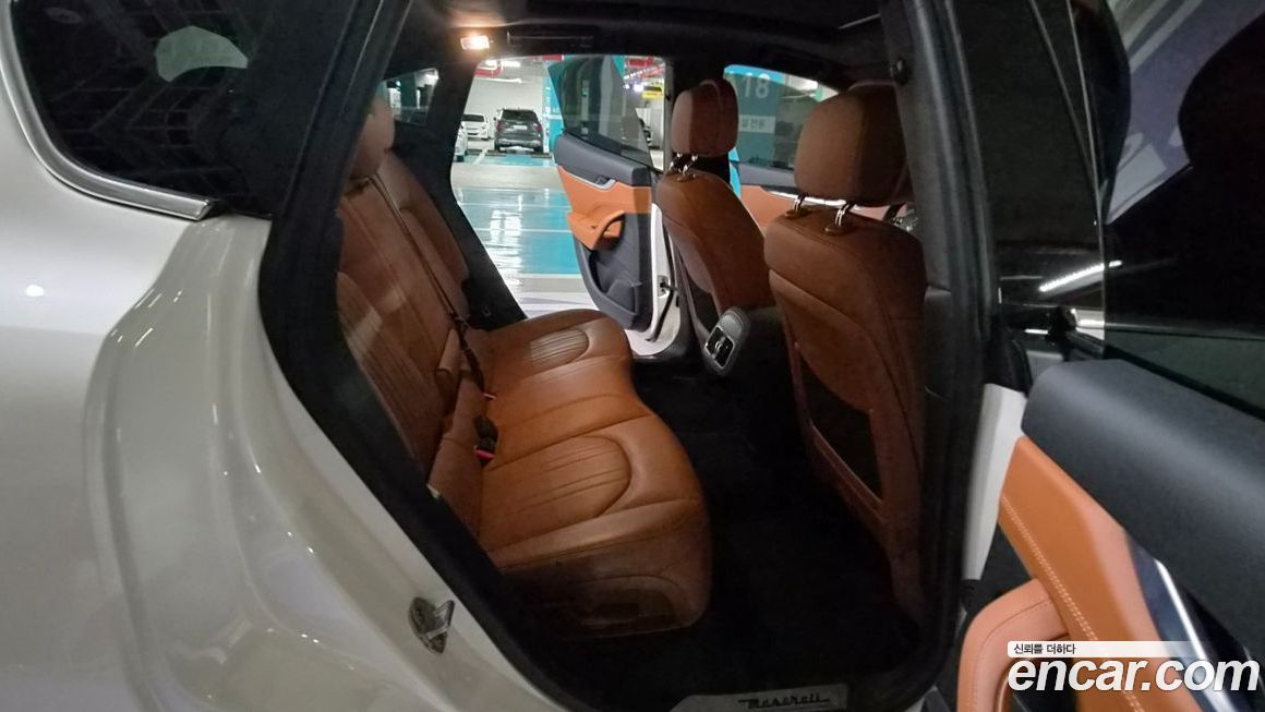 Maserati Levante 2022