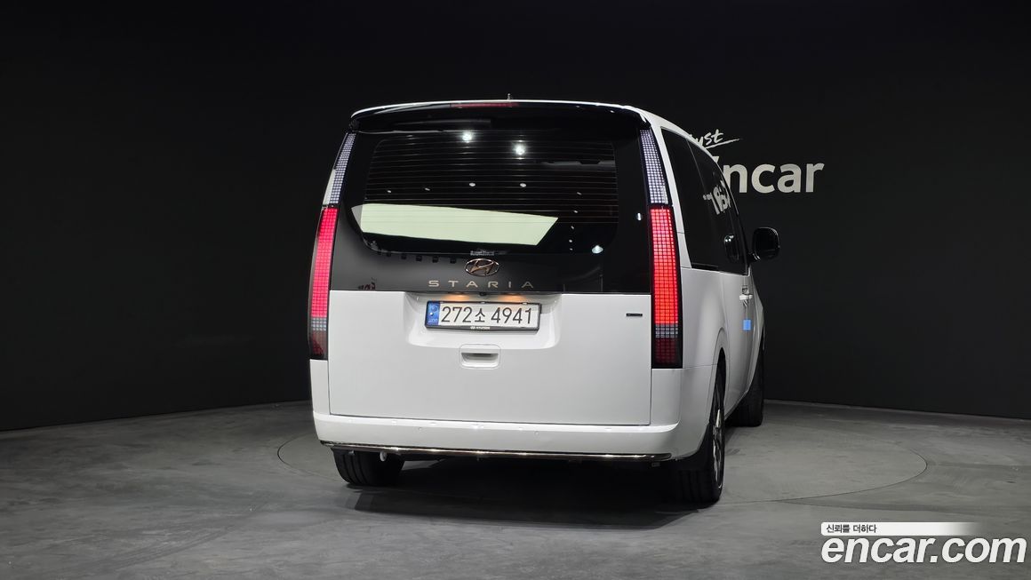 Hyundai Staria 2023