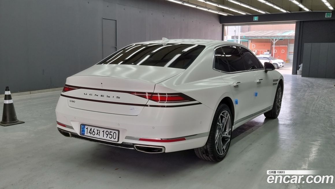 Genesis G90 2023