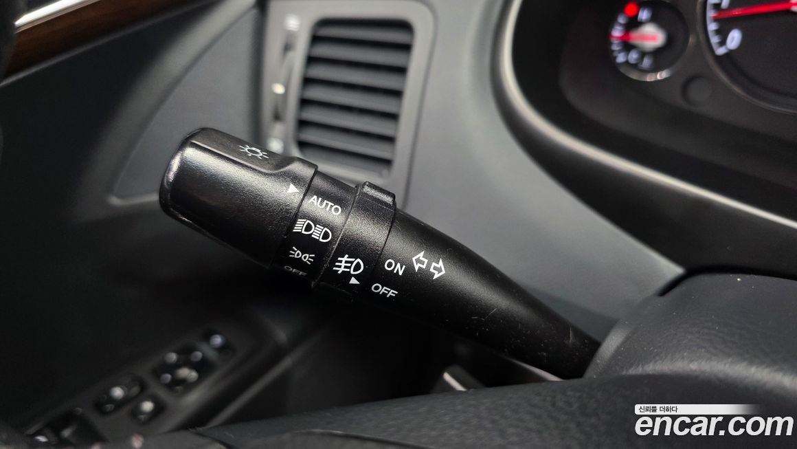 Hyundai Grandeur 2010