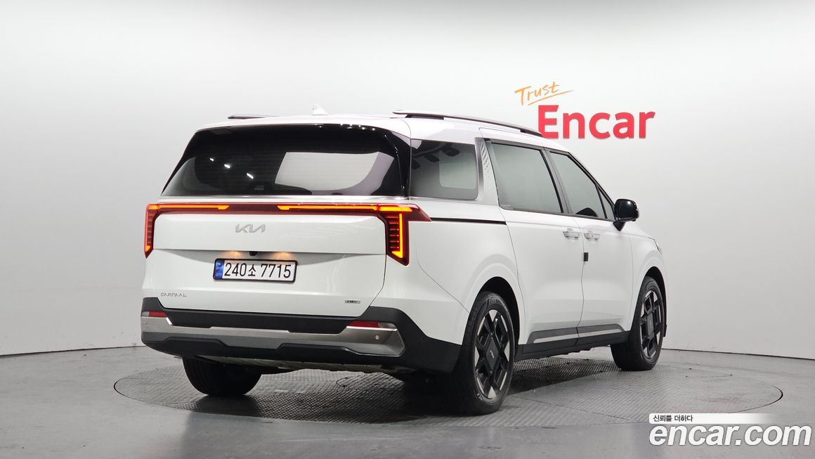 Kia Canival 2024