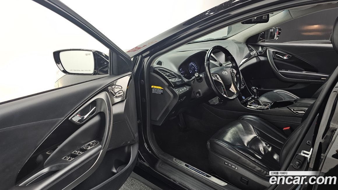 Hyundai Grandeur 2012