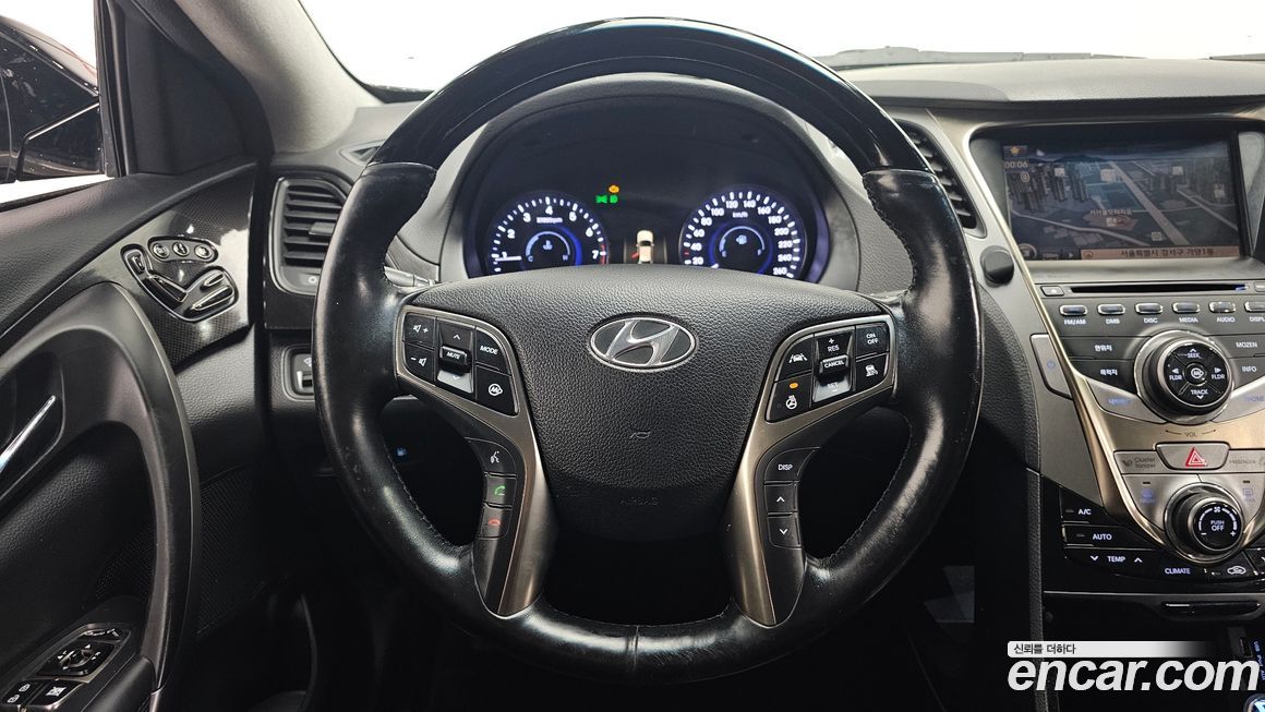 Hyundai Grandeur 2012