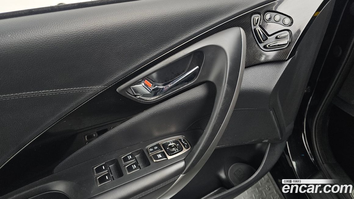 Hyundai Grandeur 2012