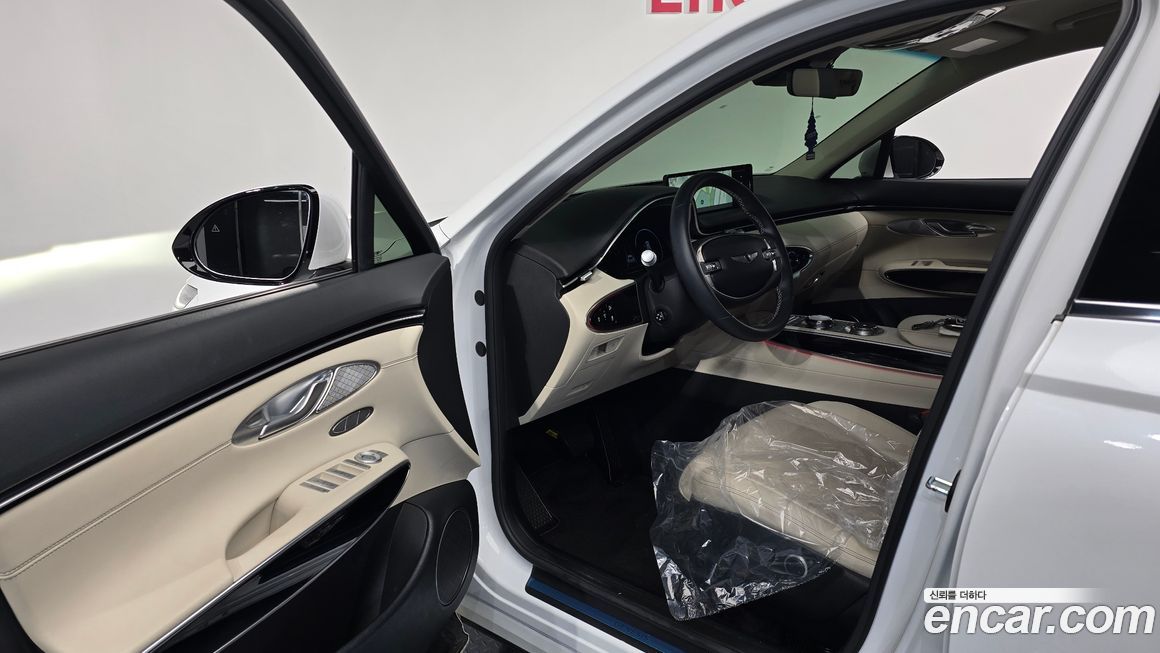 Genesis GV70 2024