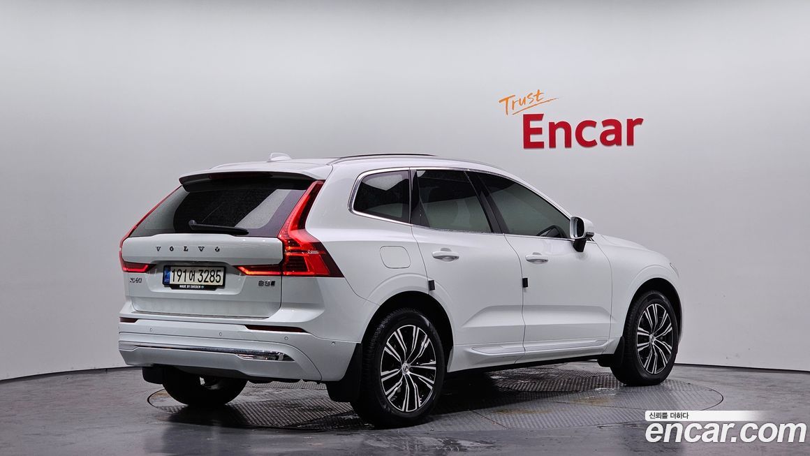 Volvo XC60 2022
