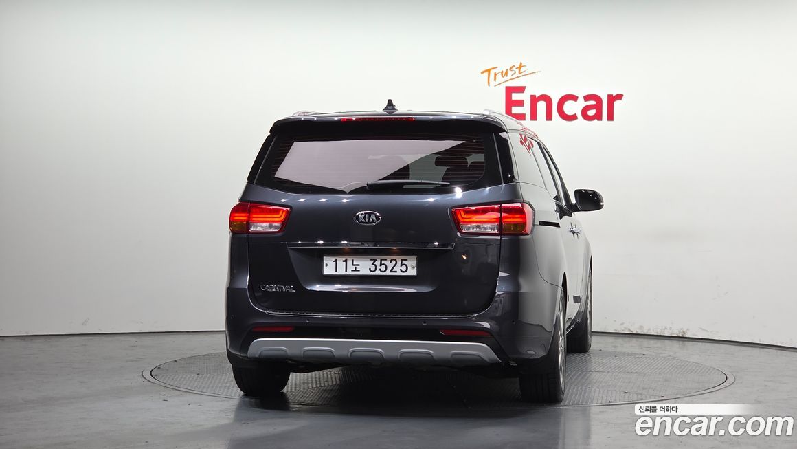 Kia Canival 2016