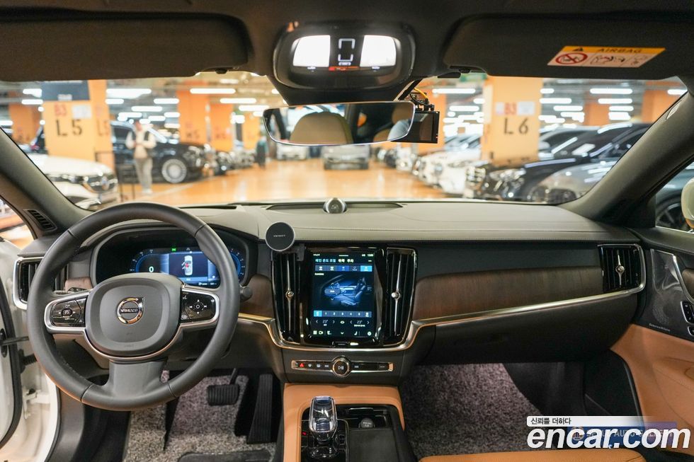 Volvo S90 2024