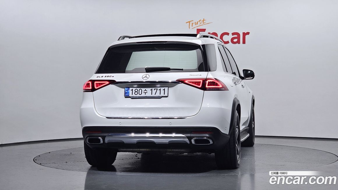 Mercedes-Benz GLE-Class 2021