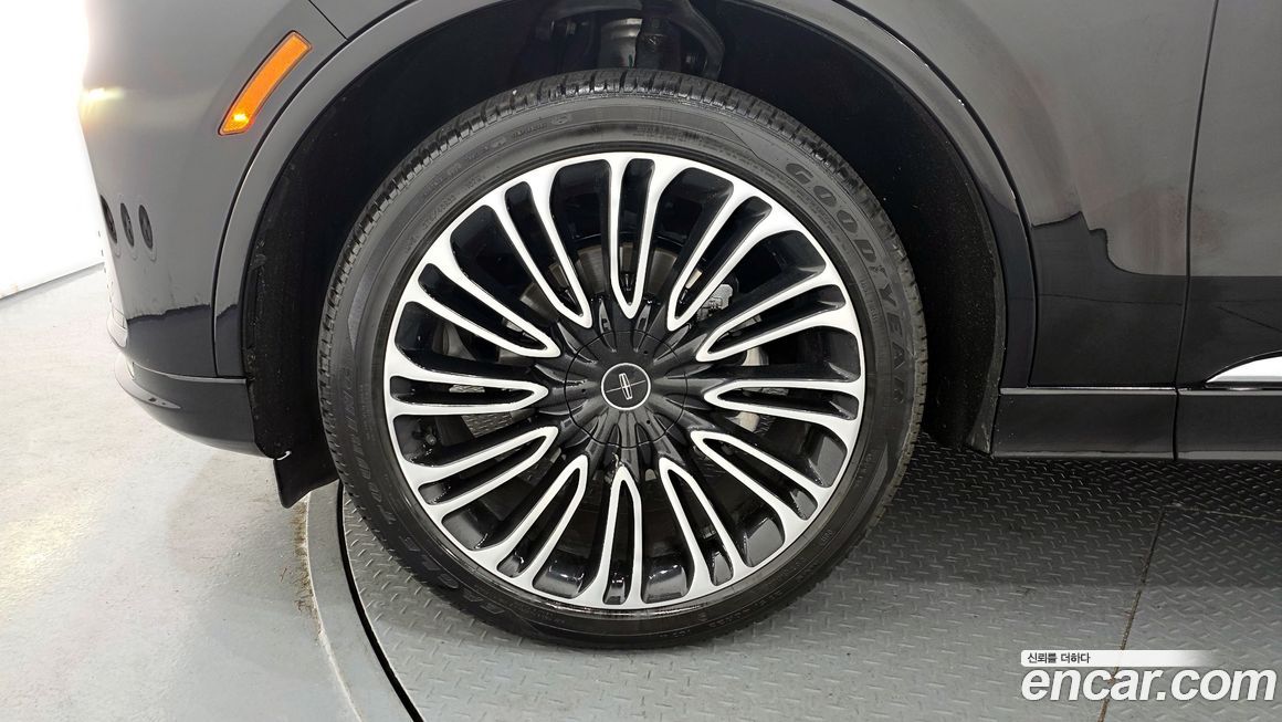 Lincoln Aviator 2025