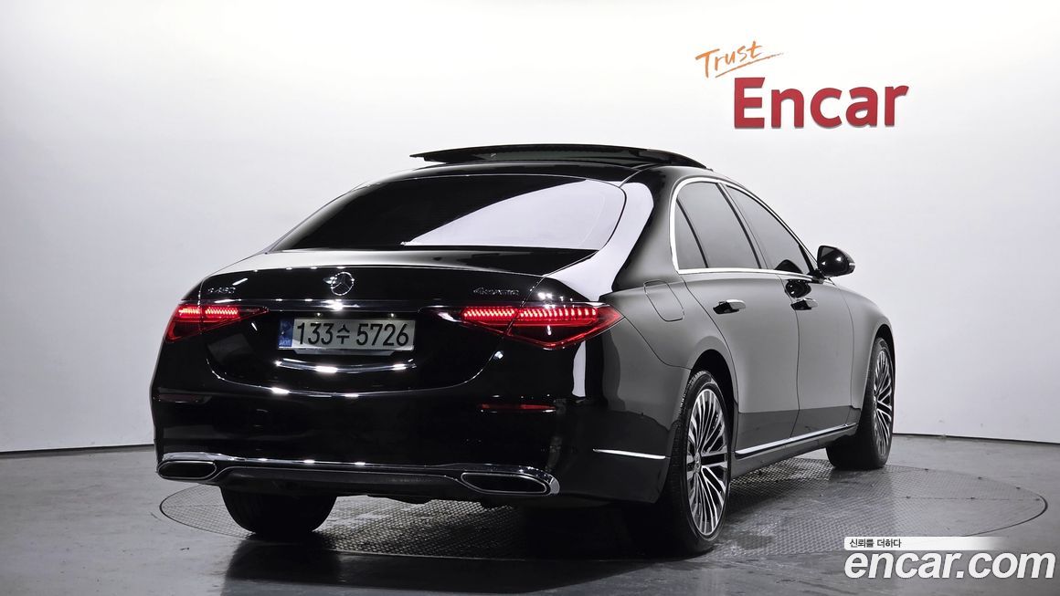 Mercedes-Benz S-Class 2022