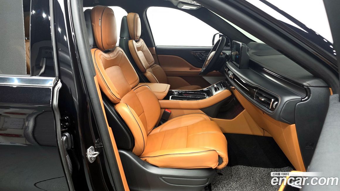 Lincoln Aviator 2025