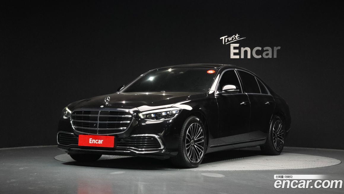 Mercedes-Benz S-Class 2025
