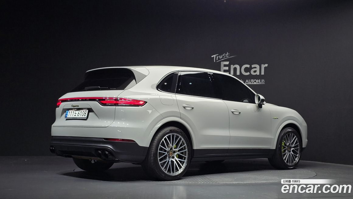 Porsche Cayenne 2023