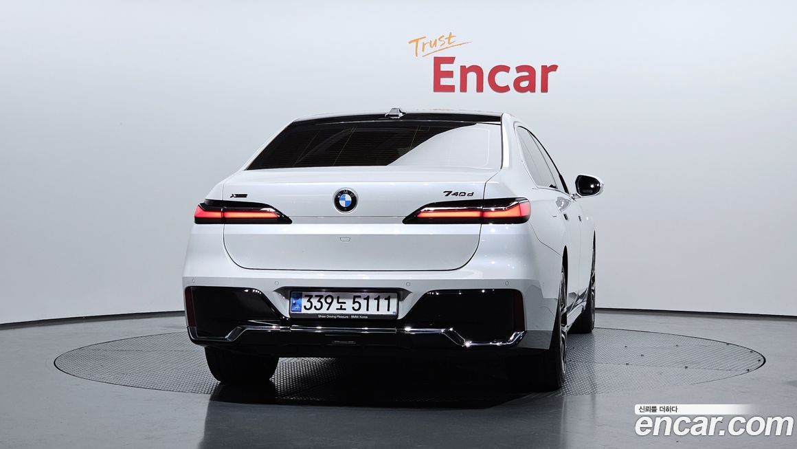 BMW 7-Series 2023
