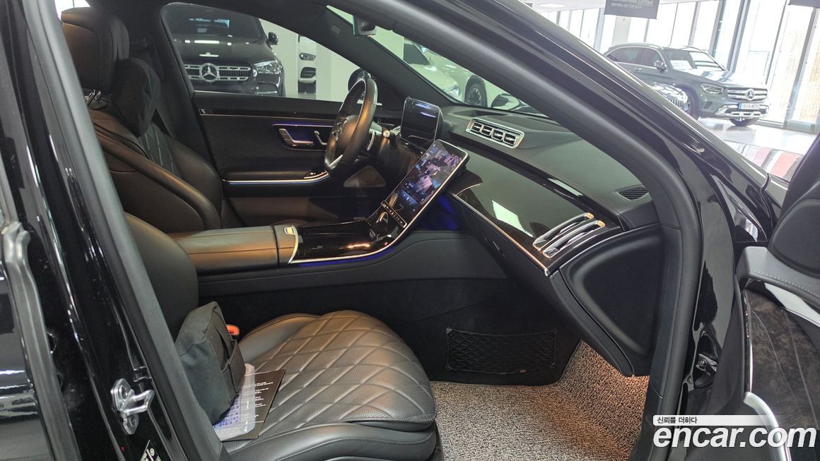 Mercedes-Benz S-Class 2021