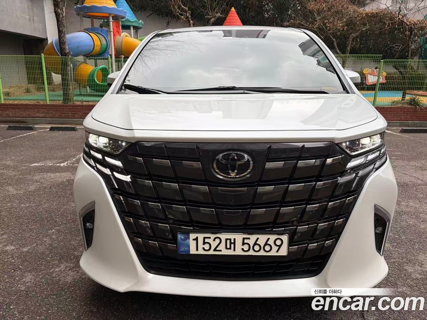 Toyota Alphard 2024