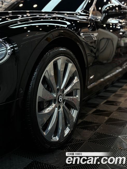 Bentley Flying Spur 2021