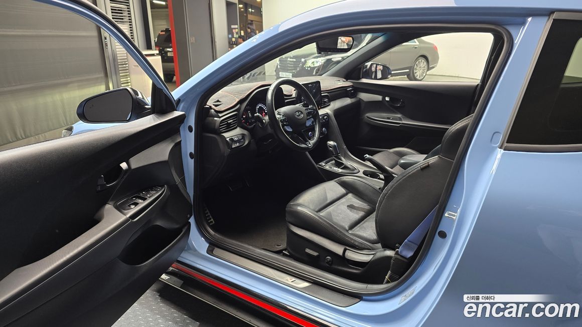 Hyundai Veloster 2021