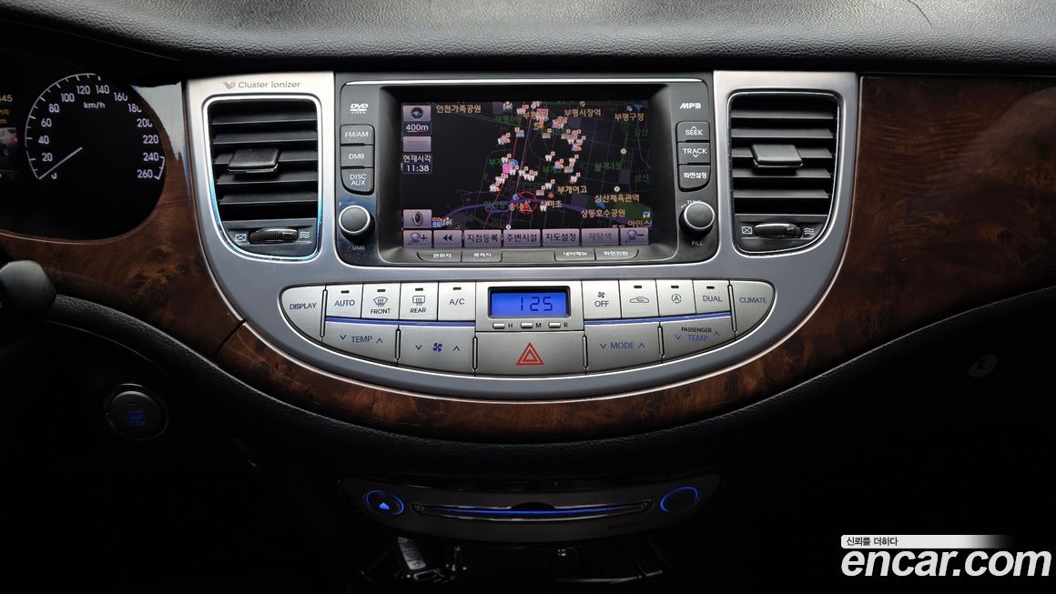 Hyundai Genesis 2010