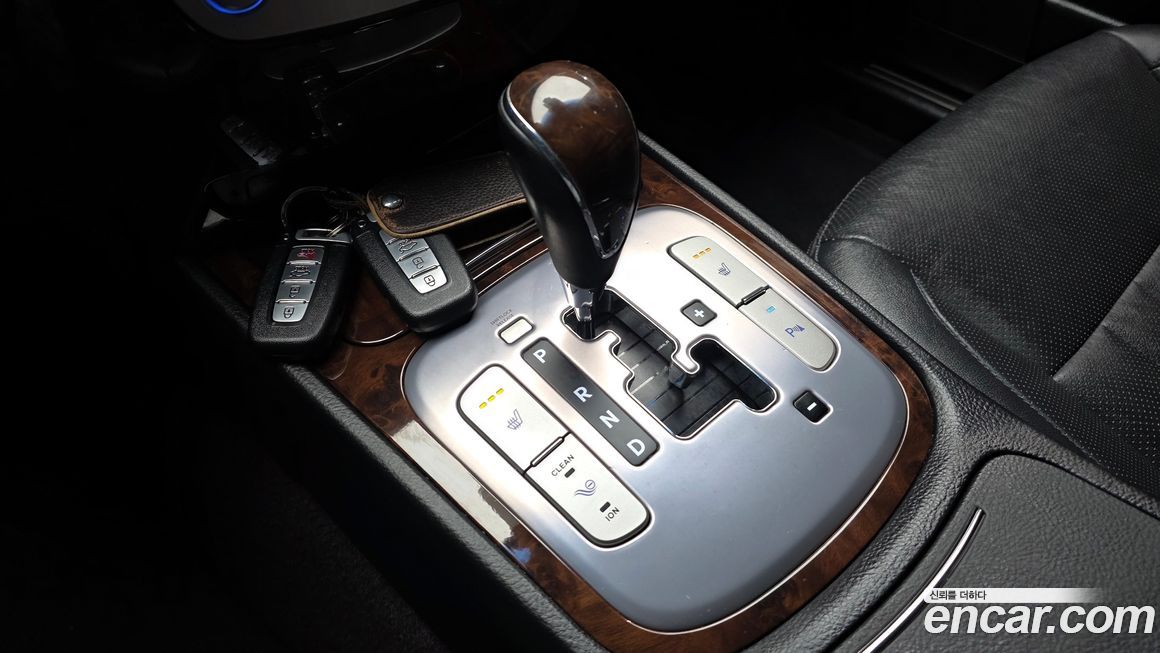 Hyundai Genesis 2010