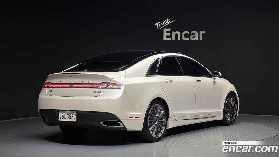Lincoln MKZ 2015