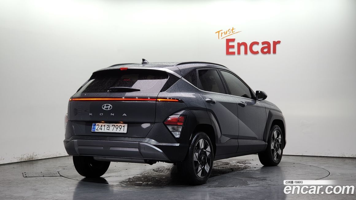 Hyundai Kona 2025