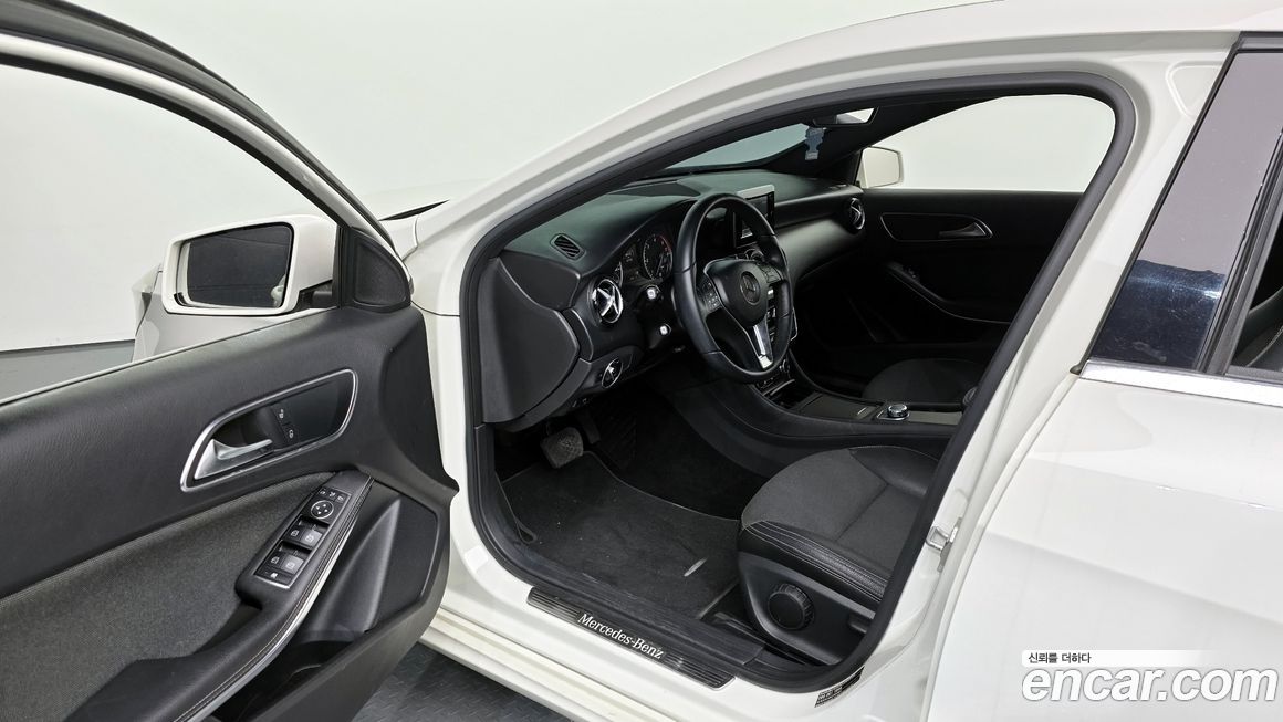 Mercedes-Benz A-Class 2014