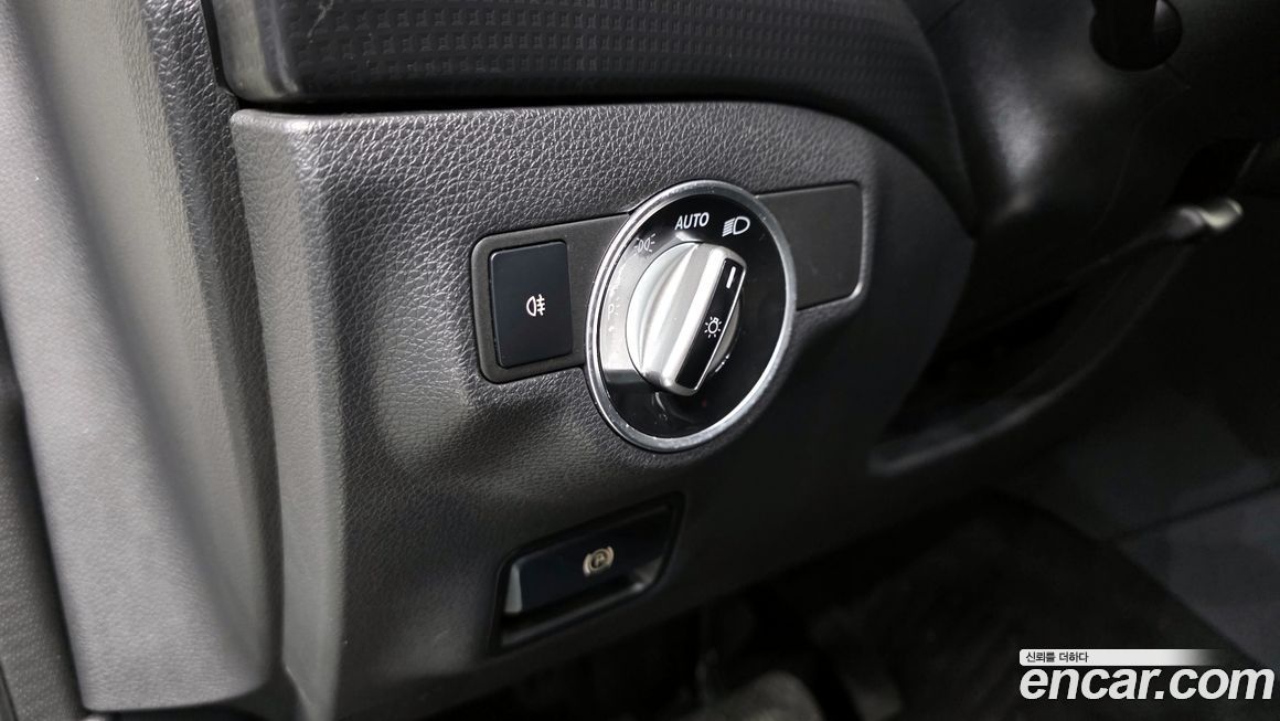 Mercedes-Benz A-Class 2014