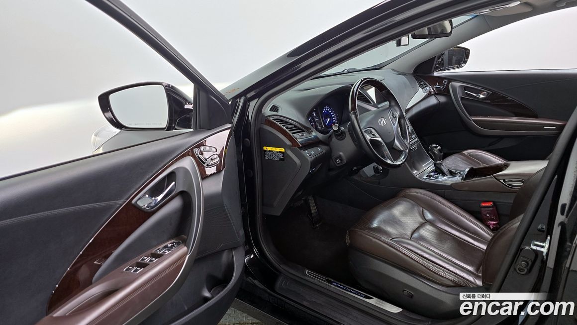 Hyundai Grandeur 2016